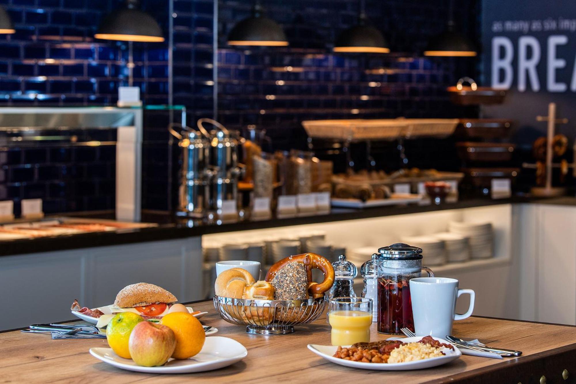 Premier Inn Luebeck City Stadtgraben Zewnętrze zdjęcie